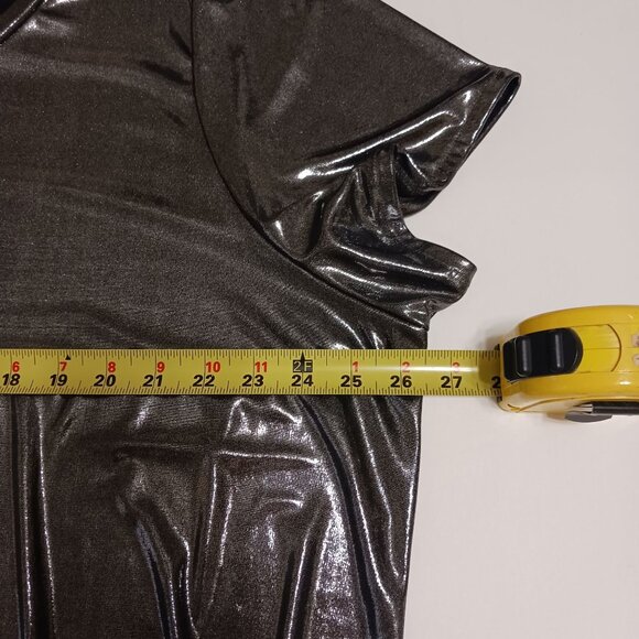 Torrid Liquid Shine Silver Metallic Top 4X Crew Neck Tee - Picture 11 of 12